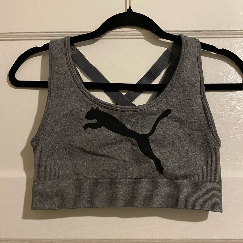 NWOT Puma Grey and Black Logo Cross Back Ribbed Sports Bra